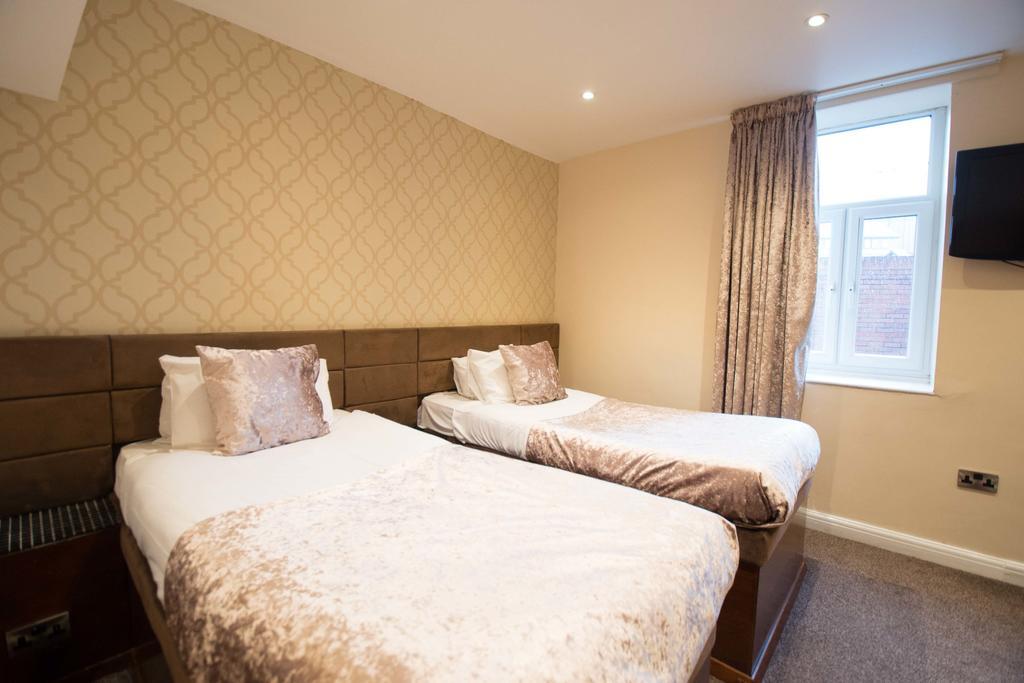 Signature Living At Matthew Street *